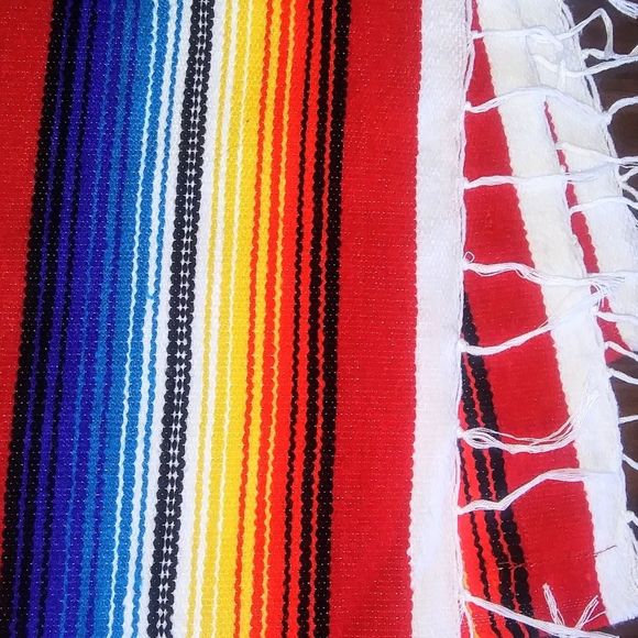 GROOVY GLAM Serape Red Multicolored Southwestern Woven Cloth Placemats Set of 4 - Picture 2 of 3